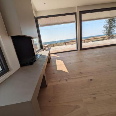 Be chroma beton cire sur cheminee 2