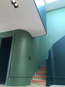 Be chroma - cage d'escalier en nuance de vert
